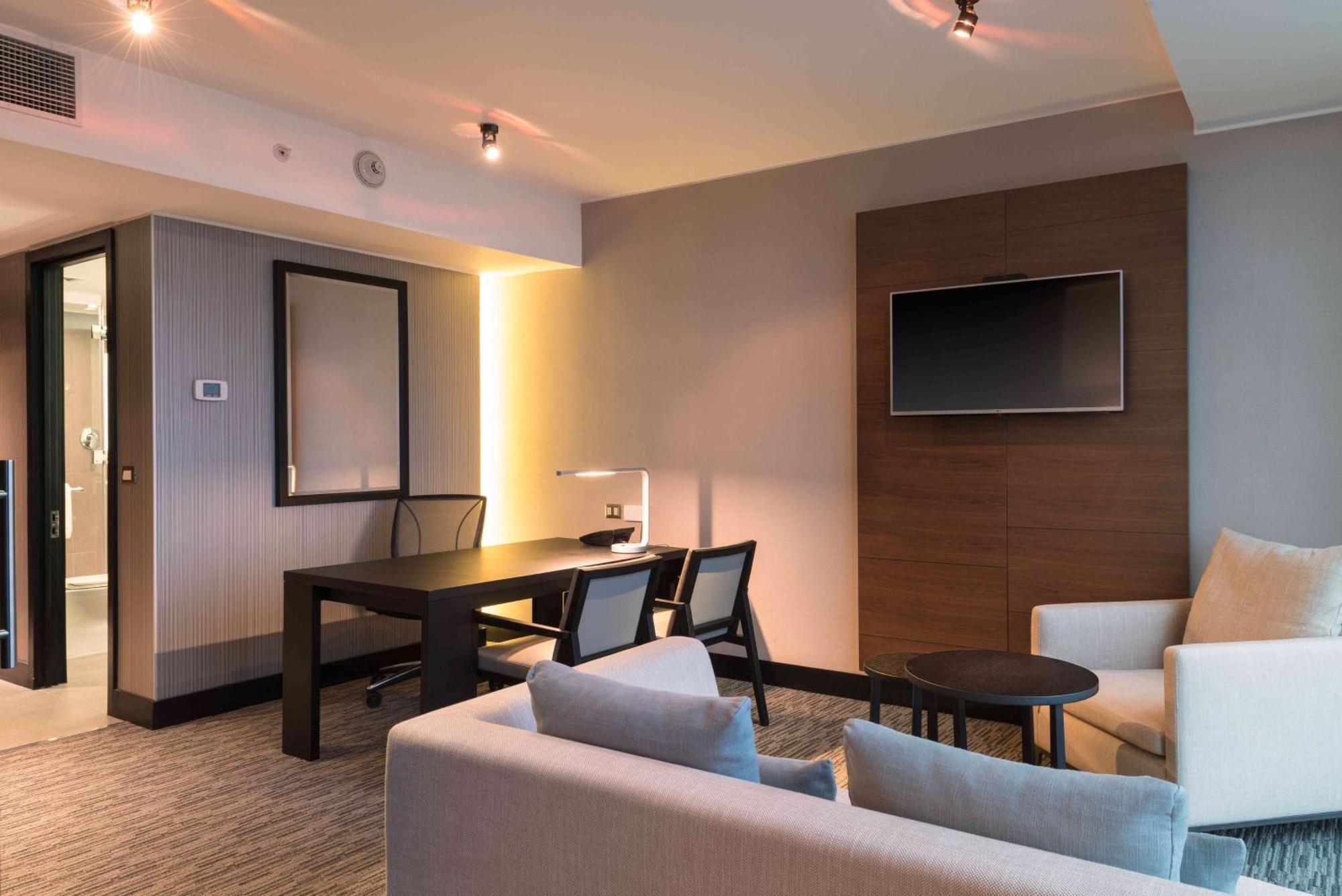 Hilton Garden Inn Iquique Exterior photo