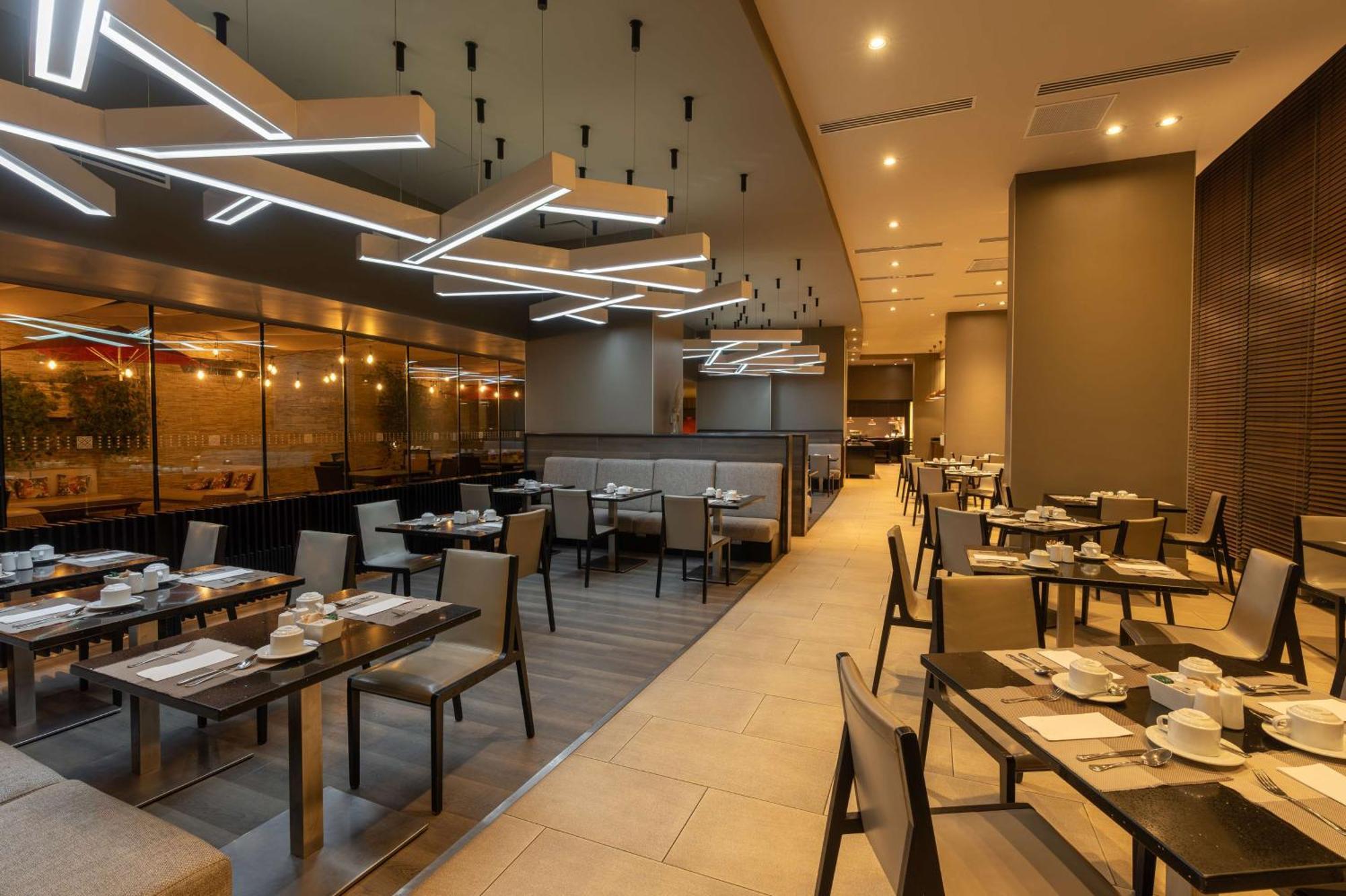 Hilton Garden Inn Iquique Exterior photo